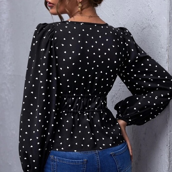 Heart print tie front top - Picture 2 of 2